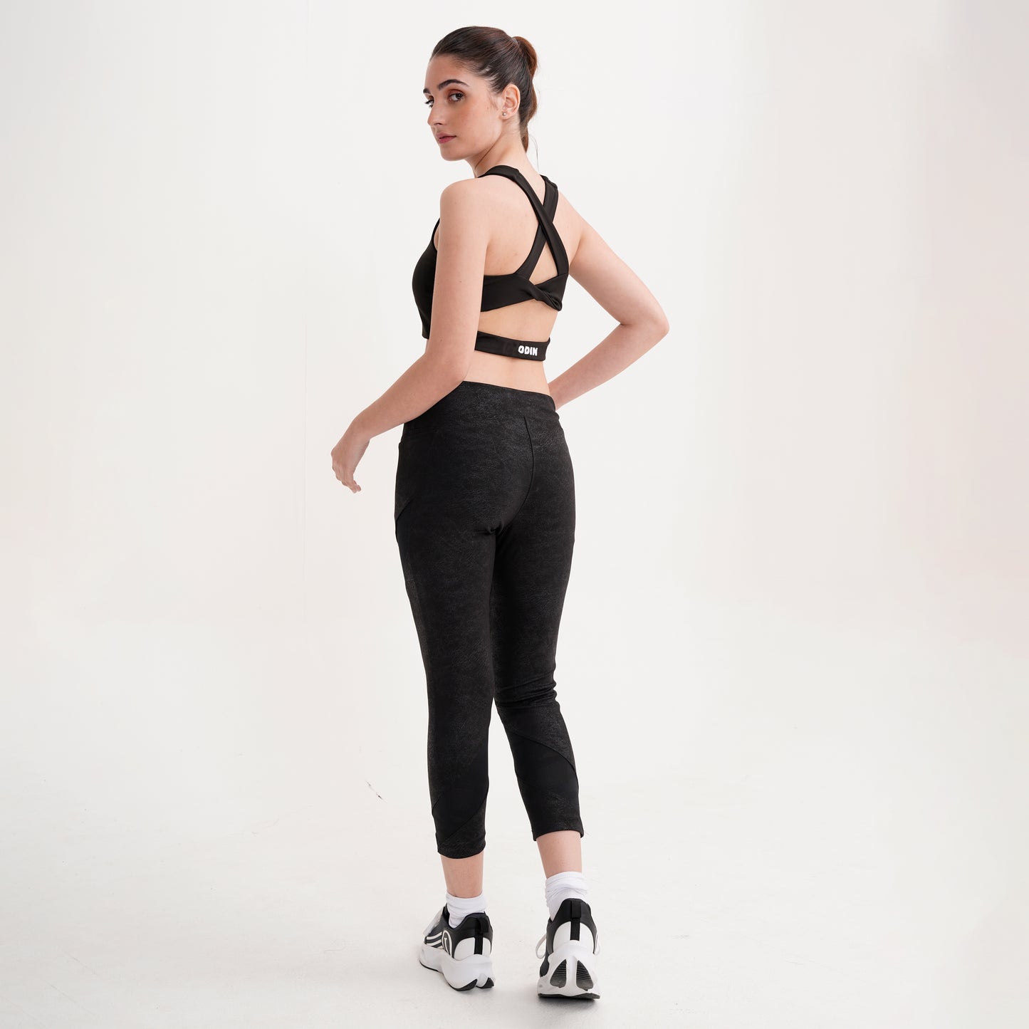 Prefect Fit Leggings: "Black"
